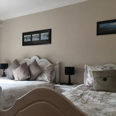 Plantation Bed & Breakfast 3*